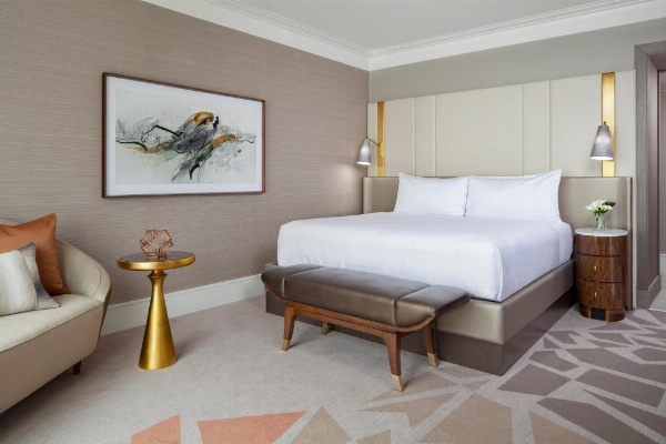 Hotel Crescent Court image 12