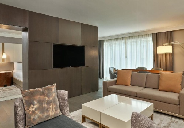 Hotel Crescent Court image 61